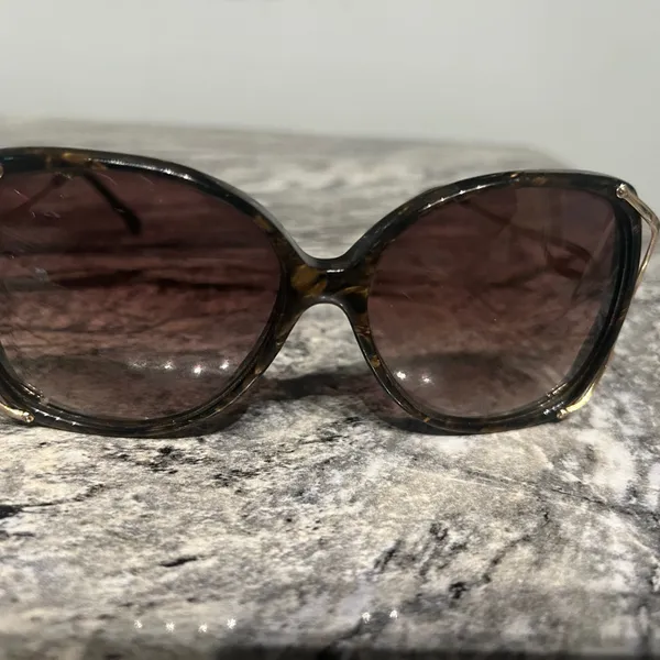 Vintage Stylish Brown Sunglasses - Image 2