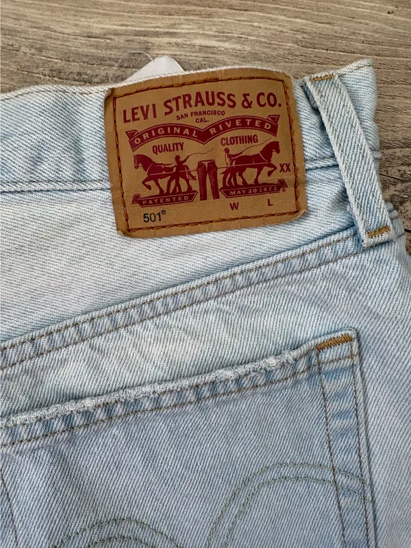 Levi’s 501 Denim Shorts - Image 4