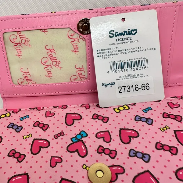 Sanrio Hello Kitty (Hearts) Wallet - Image 5