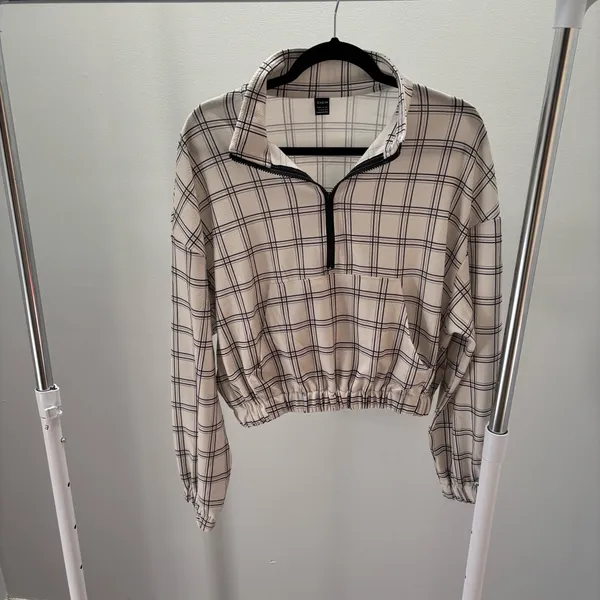 SHEIN Checkered Cream and Black Half-Zip Cropped Jacket - Image 2