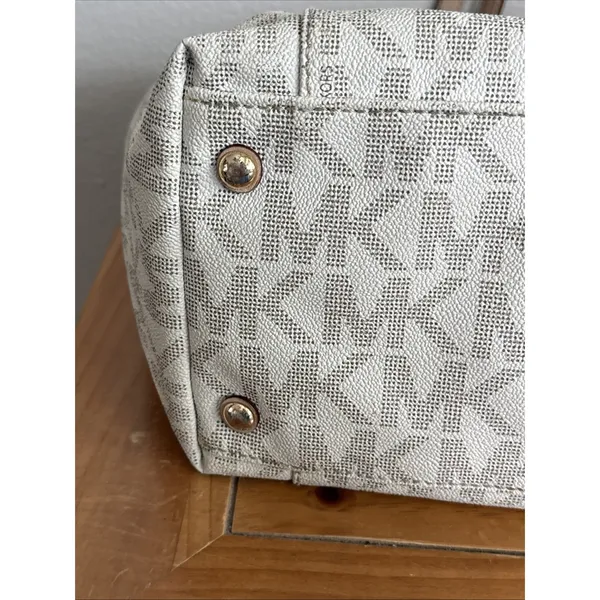 Michael Kors - Jet Set Signature - Vanilla Tote Bag - Image 10