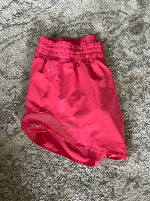 Lululemon Hotty Hot Low-Rise Lined Short 2.5" - Image 2