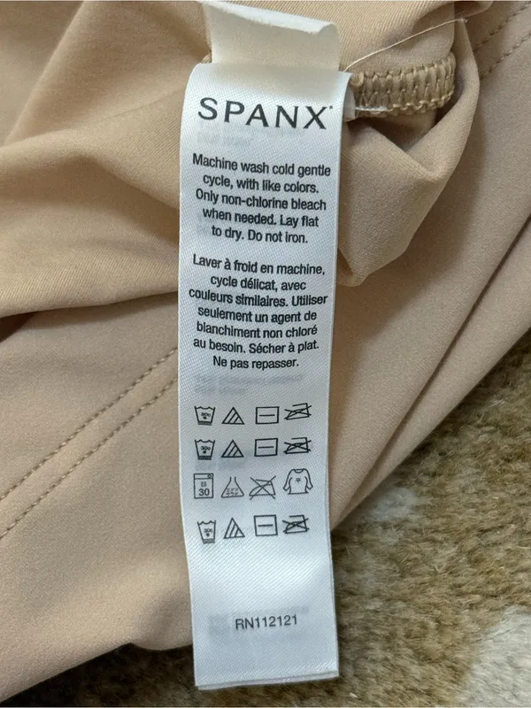 SPANX Nude Scoop Neck Shaping Tank Top Cami Compression Sleeveless M - Image 7