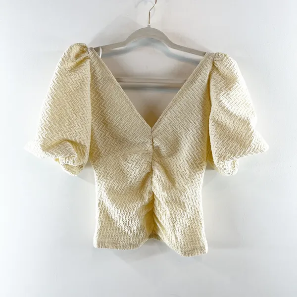 Free People Cupcake Ruched Textured Jersey Puff Sleeve V-Neck Blouse Ivory XS - Image 5