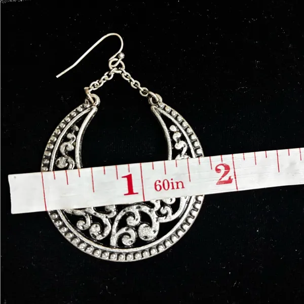 Large Dangling Silver - Image 6
