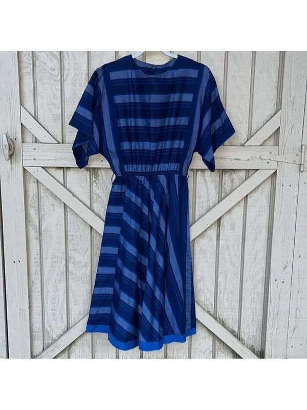 Vintage 70s 80s Short Sleeve Modest Dress Stripes cottagecore granny - Image 2