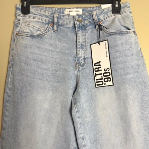 NWT Almost Famous 90s Jeans Juniors 11 Light Wash Sparkle Wide Leg Flare Baggy - Image 4