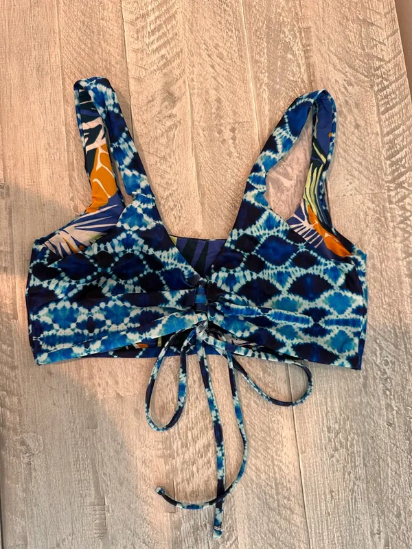 MAAJI 4 WAY REVERSIBLE Tropical Print Bikini Top - Image 4