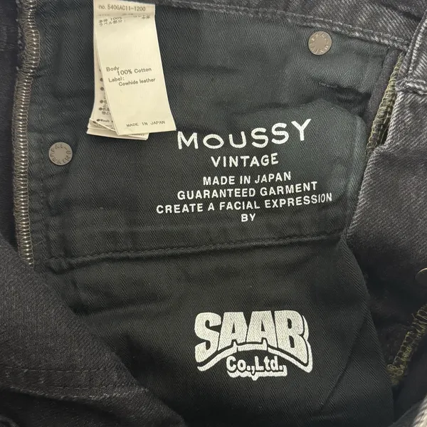 Moussy Vintage Vellflower Tapered Jeans Black‎ - Image 9