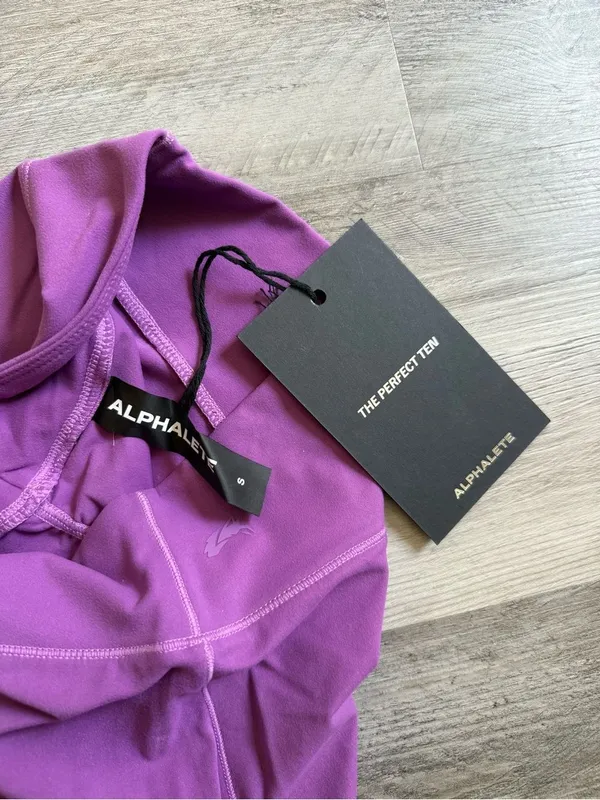 Alphalete Dip Back Mid Rise Leggings NEW Small Purple Noir - Image 6