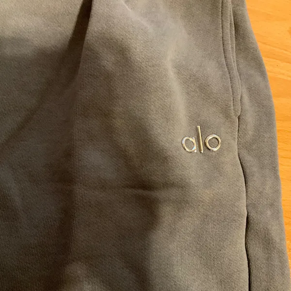Alo Yoga Accolade Straight Leg Sweatpant Steel Grey S - Image 5