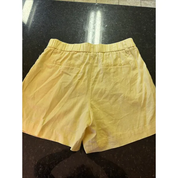 A‎ New Day Women's Butter Yellow Pleated Shorts Sz 10 Linen Old Money Vibes - Image 5