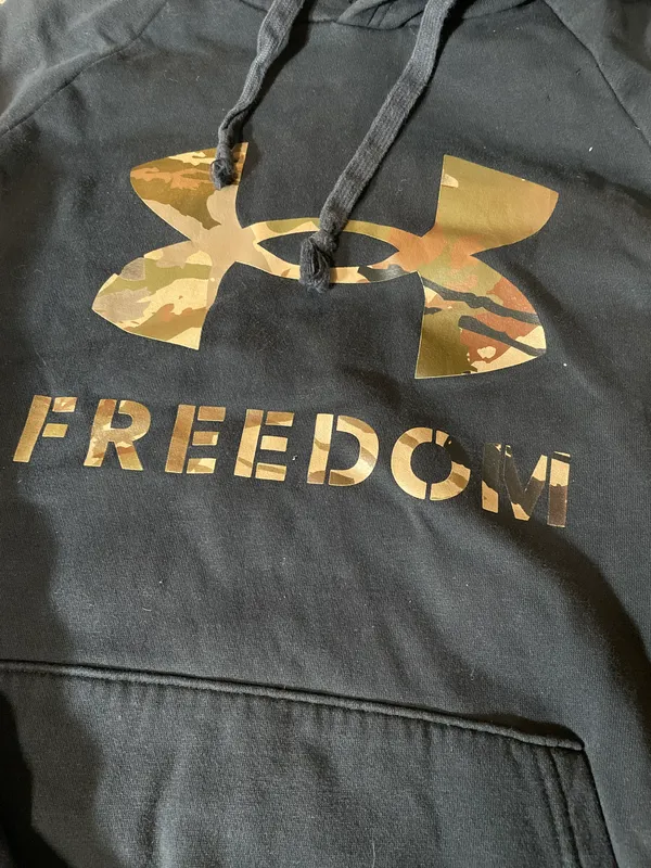 Under Armour Camo Hoodie - Image 2