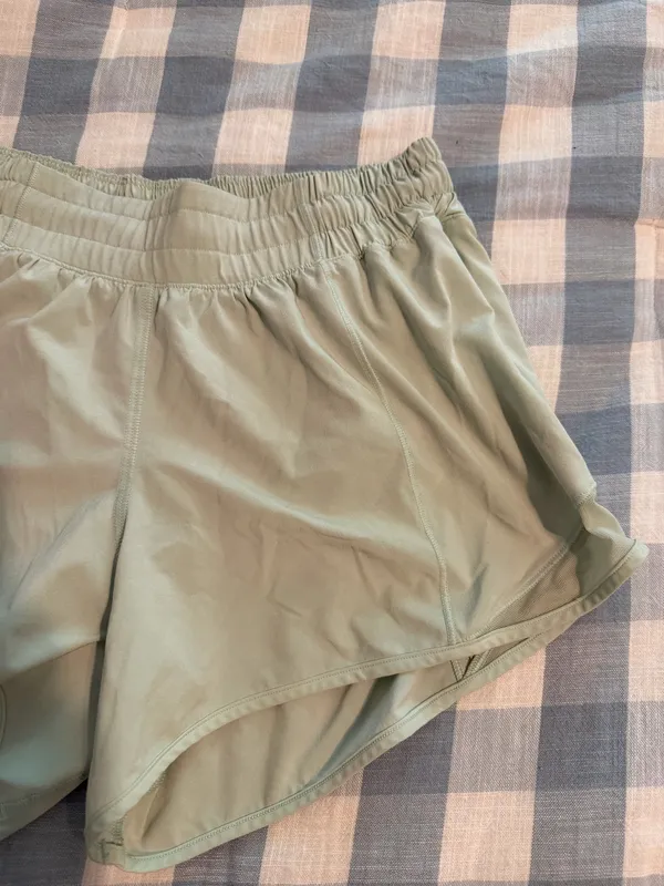 Light Green Lululemon Shorts Size 6 - Image 3