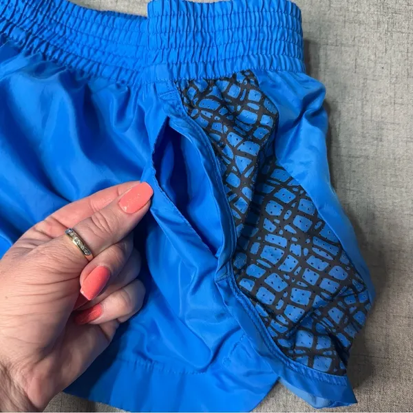 Nike Running Shorts with Modal Liner Royal Blue Size XL - Image 5