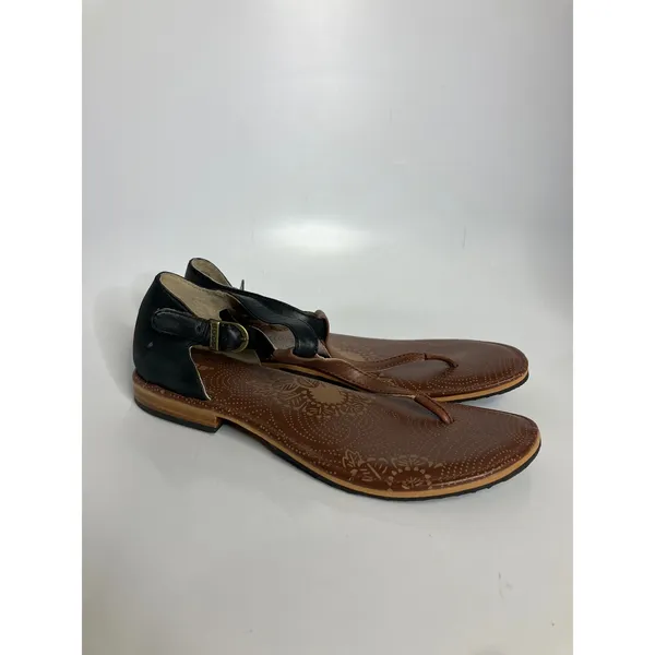 Bogs Memphis Thong Sandals Womens 9 Black Brown Excellent Leather T-Strap Flat‎ - Image 2