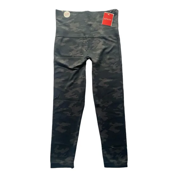 Spanx Seamless Women’s Black Camo Cropped Length LeggingsSize‎ M - Image 4