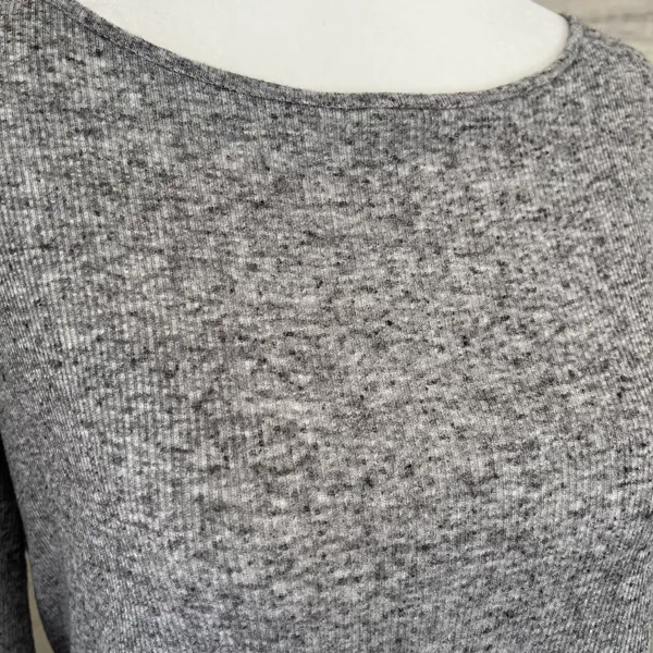 Amazon Grey Backless Twist Long Sleeve Top - Image 4
