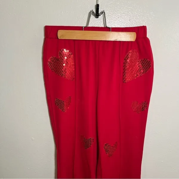 Women's Pull On Pant Red Sequin Hearts Slit Hem Back Stretch Mid - Image 2