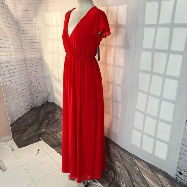 Lulu’s nwt Lost in the Moment Red Maxi Dress size small - Image 7