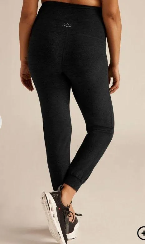 Beyond Yoga Spacedye Beyond The Bump Maternity Midi Jogger - Image 2