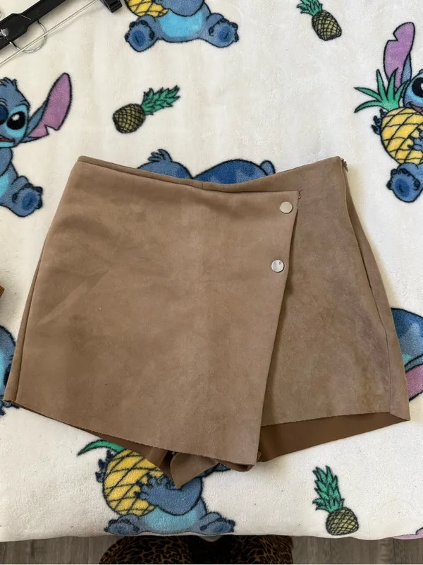 Love Tree Juniors L Taupe Faux Suede Wrap Mini Skort Snap Y2K Western Boho Fall - Image 2