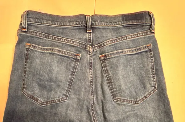 Abercrombie & Fitch | The 90’s Relaxed High Rise jeans. Size: 28/6R - Image 9