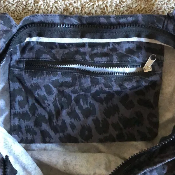 PINK - Victoria's Secret bag 😘❤️ - Image 5