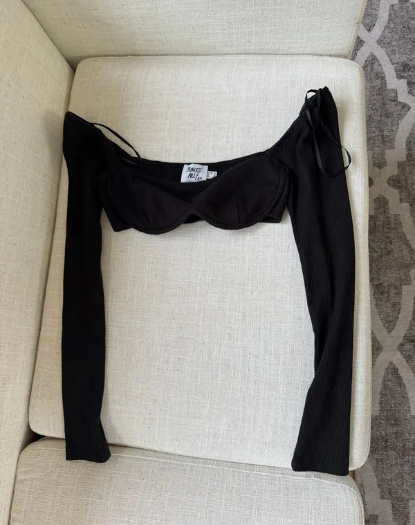 Princess Polly Becca Long Sleeve Crop Top - Image 2