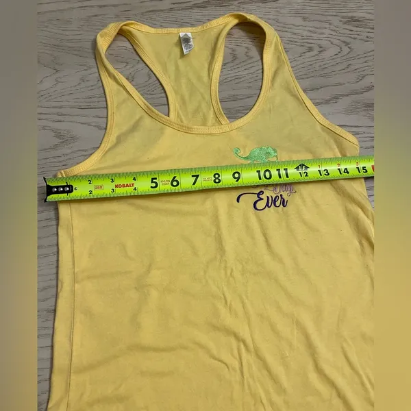 Yellow Pascal from Disney's Tangled Tank Top with Embroidery Size M - Image 5