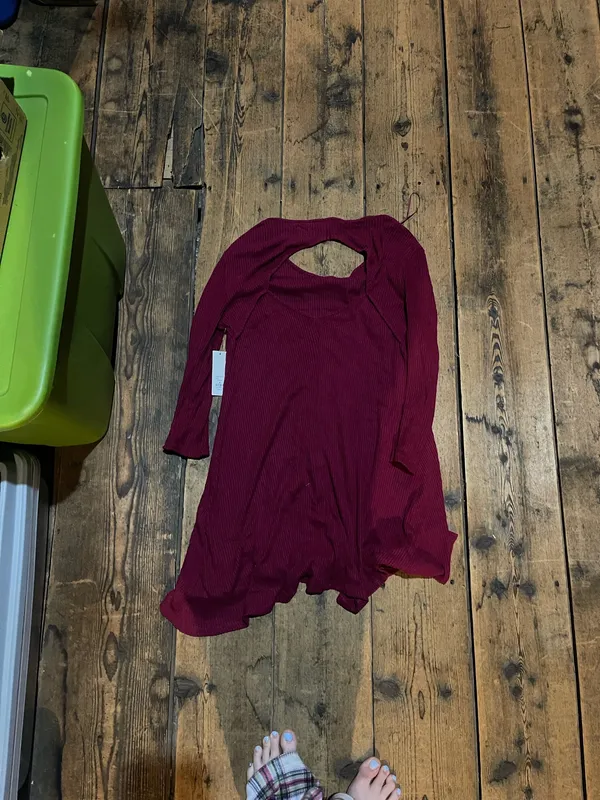 Francesca’s boutique maroon dress - Image 3