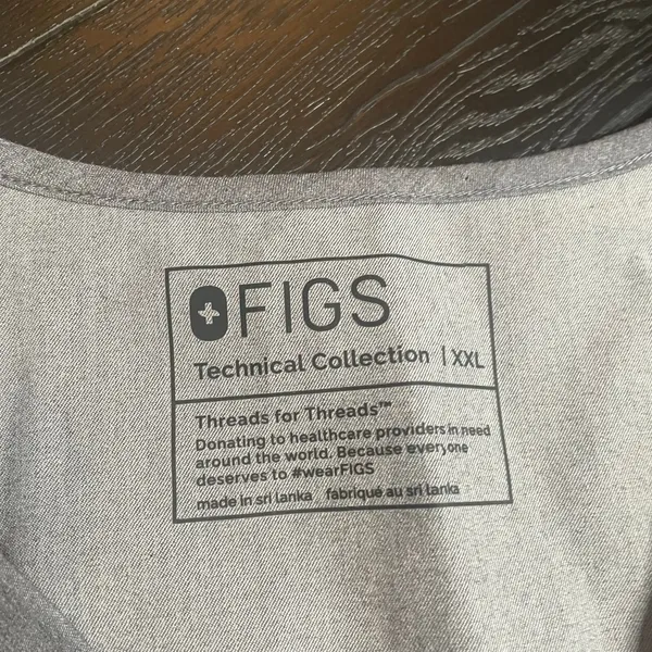 FIGS Technical Collection Womens XXL Heather‎ Grey V-Neck Scrub Top One Pocket - Image 2