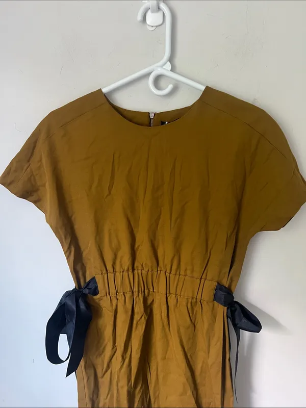 Zara NWT Mustard Mini Dress with Sidebows, size XS 🦋 - Image 3