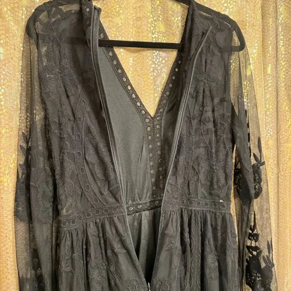 Black Lace Overlay Long Sleeve Floral Witchy Goth Boho Romantic Dress Medium - Image 9