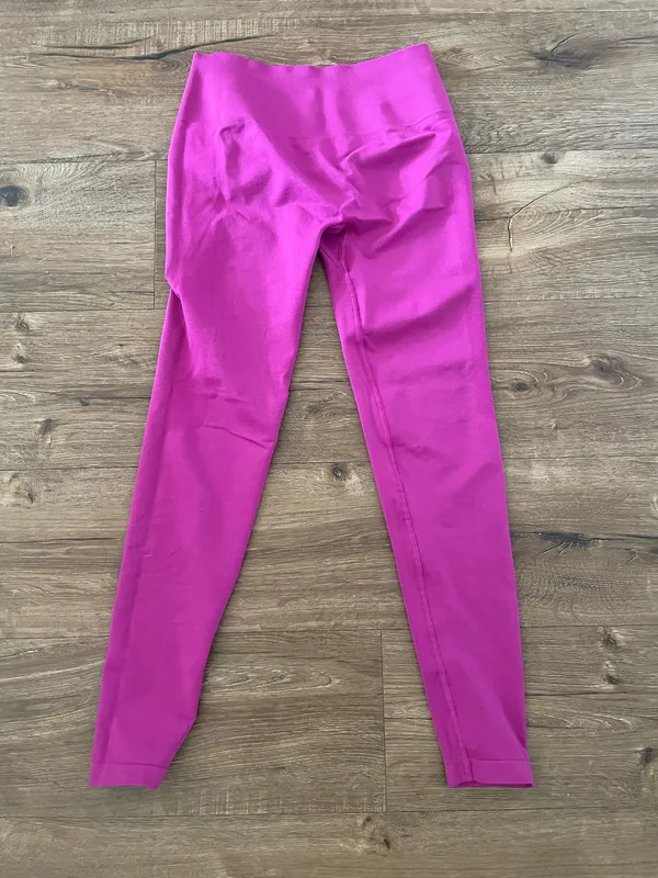 Alphalete Leggings Pink - Image 2