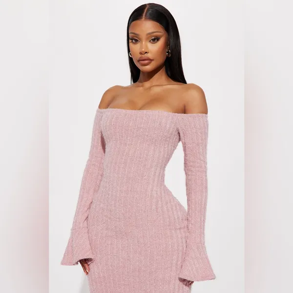 Mauve Pink Sweater Maxi Dress Size Medium - Image 2
