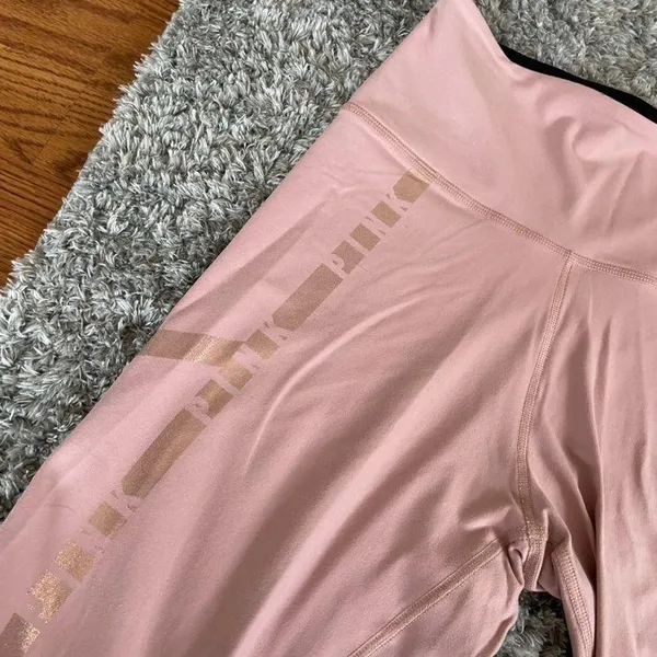 PINK Ultimate Leggings - Image 3
