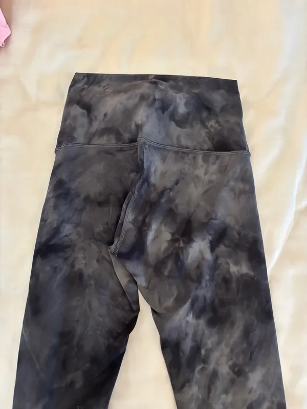 Lululemon Wunder Under Leggings - Image 4