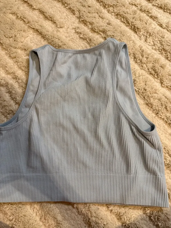 LIGHT BLUE GARAGE V NECK TOP - Image 2