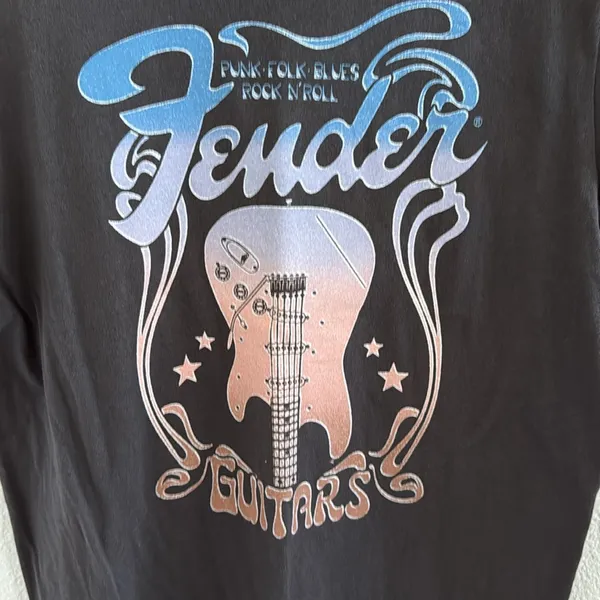 NWT Fender Guitars Gray Graphic Tee Pink Blue Design Small - Image 4