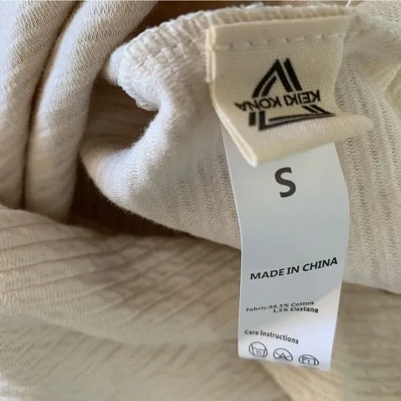 Keiki Kona Sweater Small Cream Cropped Textured Cozy Minimalist - Image 5