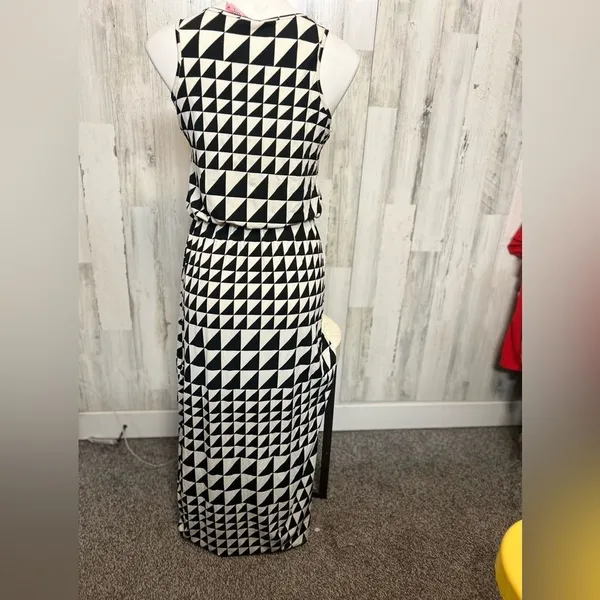 Magic Geometric Triangle Maxi Dress Womens Size Small Black White Tank Sundress - Image 2