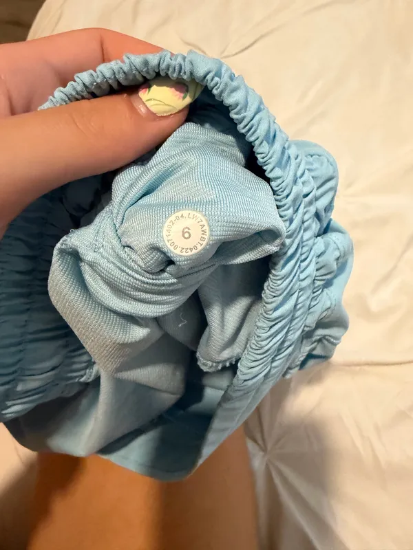 Lululemon Hotty Hot Shorts - Image 4