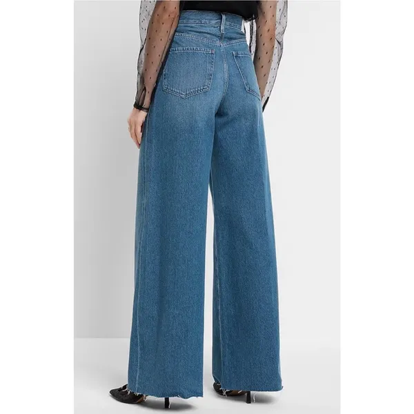 Express high-waisted wide-leg cropped jeans Size 12 S - Image 2