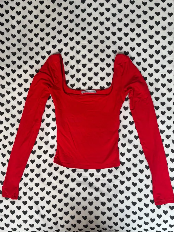 Buttery Smooth Red berksha long sleeve - Image 4