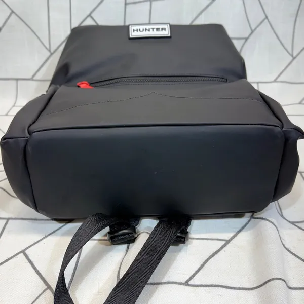 Hunter Original Topclip‎ Backpack NWT One Size Black Rubberized Water Resistant - Image 4