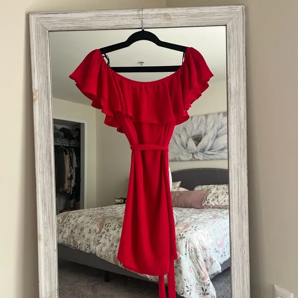 Red dress Size M - Image 2