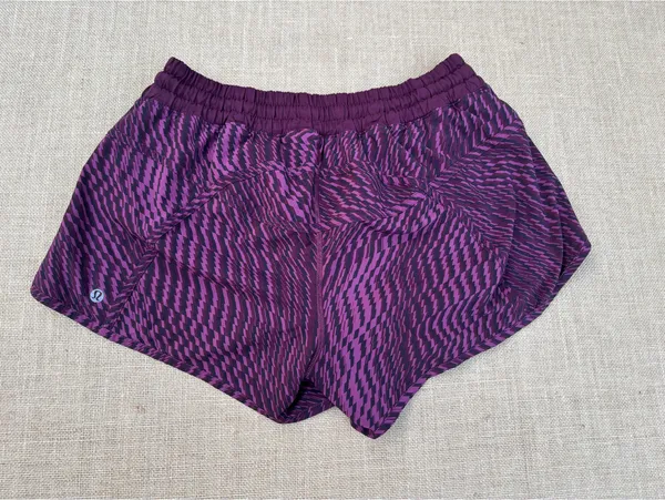 Lululemon Purple Print Tracker Short Running Size 10 - Image 3