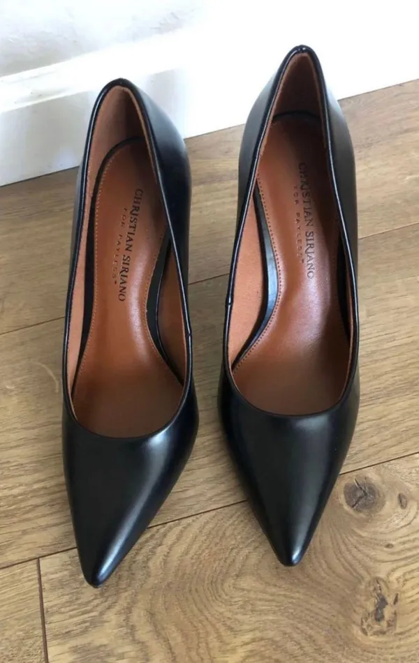 Pumps Heels Size 7.5 - Image 4