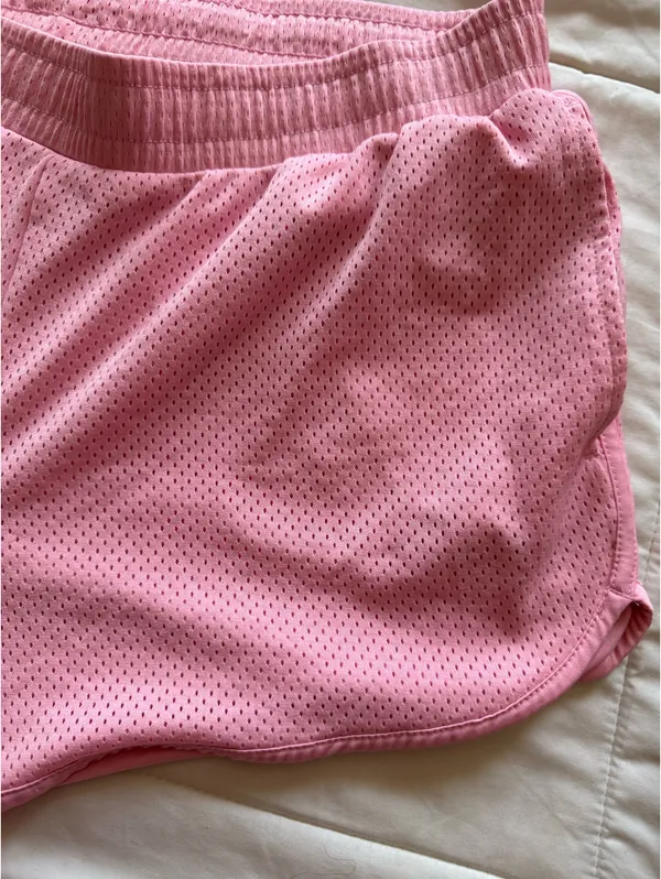 Old Navy Shorts Women’s Pink size L  - Image 4